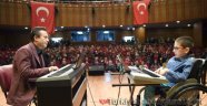 Başkan Yazıcı ve Engelli Umut’tan Piyano Resitali