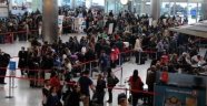 Aranan 58 kişi Atatürk Havalimanı'nda Yakalandı
