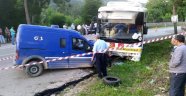 Belediye Otobüsü İle Para Nakil Aracı Çarpıştı!
