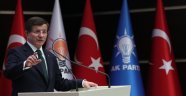 Davutoğlu Gözyaşlarını Tutamadı