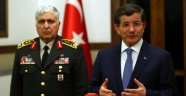 Davutoğlu, Orgeneral Özel'i Kabul Etti