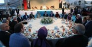 Davutoğlu, Şehit Savcının Ailesi İle Orucunu Açtı