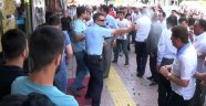 Esnaf Birbirine Girdi Vatandaşlar Ayırdı