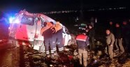İşçileri Taşıyan Minibüs Devrildi: 13 Yaralı