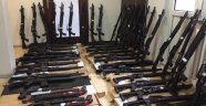 Konya'da Ruhsatsız 63 Tüfek Ele Geçti!