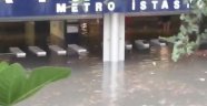 Metro İstasyonu'nu Su Bastı