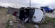 Otomobil Tarlaya Uçtu: 1 Ölü, 1 Yaralı
