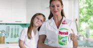 Persil İçin Kızıyla Kamera Karşısına Geçti