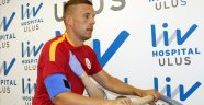 Podolski Sağlık Kontrolünden Geçti