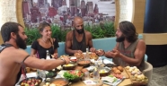Survivor Gönüllüleri'ne Büyük Ödül Simit Sarayı'ndan