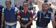 Taciz Ettiği Kızın Ailesini Kurşunladı