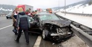 TEM'de 4 Araçlı Zincirleme Kaza: 4 Yaralı