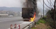 TIR'ın Lastikleri Yandı
