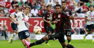 Tottenham Hotspur Milan'a Acımadı!