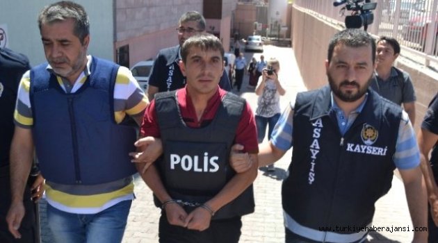 Taciz Ettiği Kızın Ailesini Kurşunladı