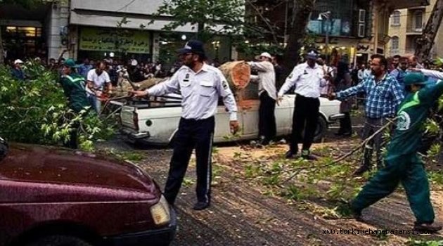 Tahran'da Kum Fırtınasında Beş Kişi Öldü