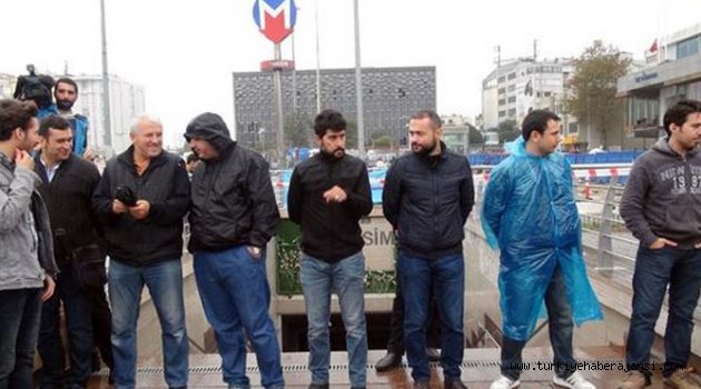 Taksim Metrosu'nda Panik Ambulans ve Polis Geldi