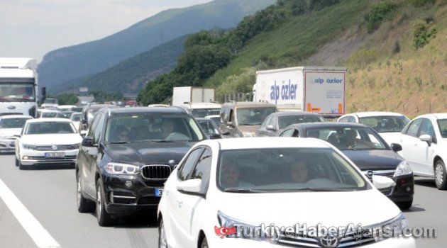 TEM'de Yoğunluk Artıyor