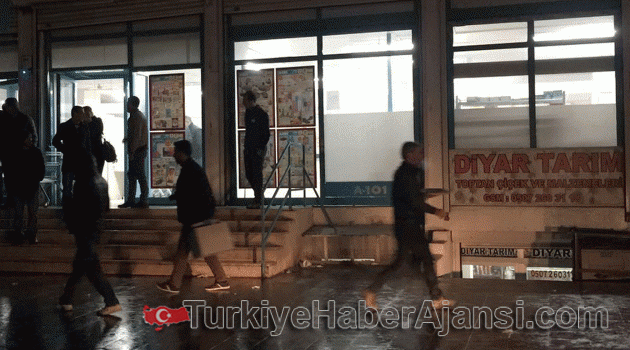 Teröristler Markete Molotof Bombası Attı