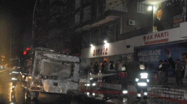 TOMA'ya Bomba Atıldı 1 Polis Yaralı