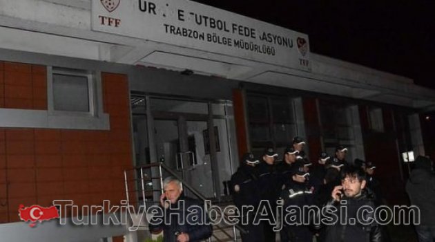 Trabzonspor Taraftarları TFF Binasını Bastı