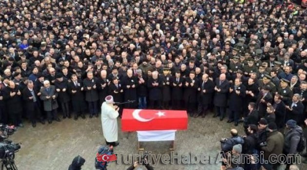 Uzman Çavuş Göz Yaşlarıyla Toprağa Verildi