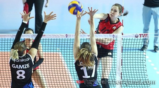 VakıfBank Liderliği Bırakmadı