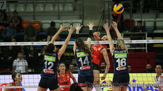 Vakıfbank'ın Finalde Rakibi Fenerbahçe!