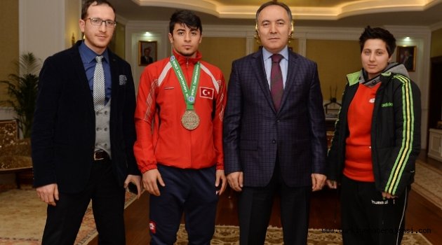 Vali Altıparmak, Cebrail Gençoğlu’nu Kabul Etti