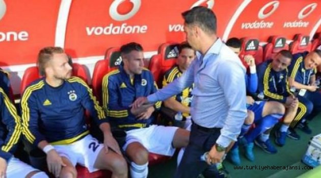 Van Persie Pereira'yı Şoka Soktu!