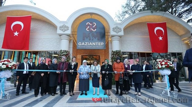 Yıldırım'ın Eşi Mutfak Sanatları Sergisini Açtı