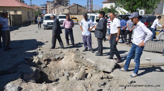 Yüksekova'da Polis Aracına Bombalı Saldırı