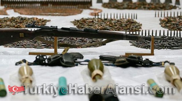 Yunanistan Sınırında 3 İngiliz Yakalandı