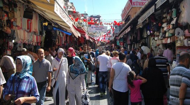Zengin Harcadı Yoksul Baktı